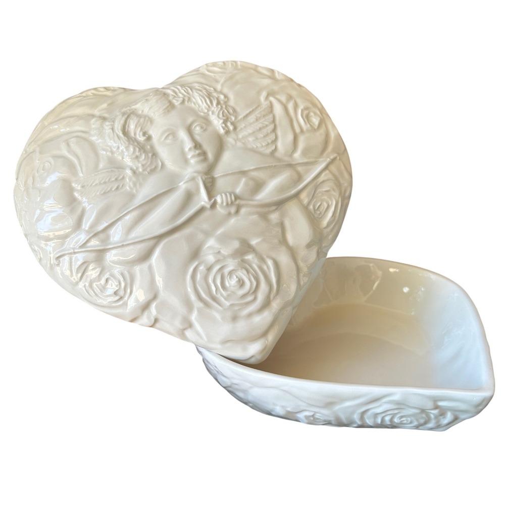 Vintage Italian Ceramic Heart Trinket Box Cherub Cupid Rose Relief White Romance